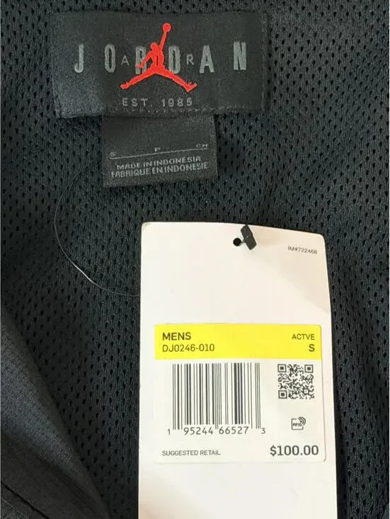 Nike Jordan Windbreaker Hoodie Jacket Black with Mesh Pocket - Picture 7 of 8